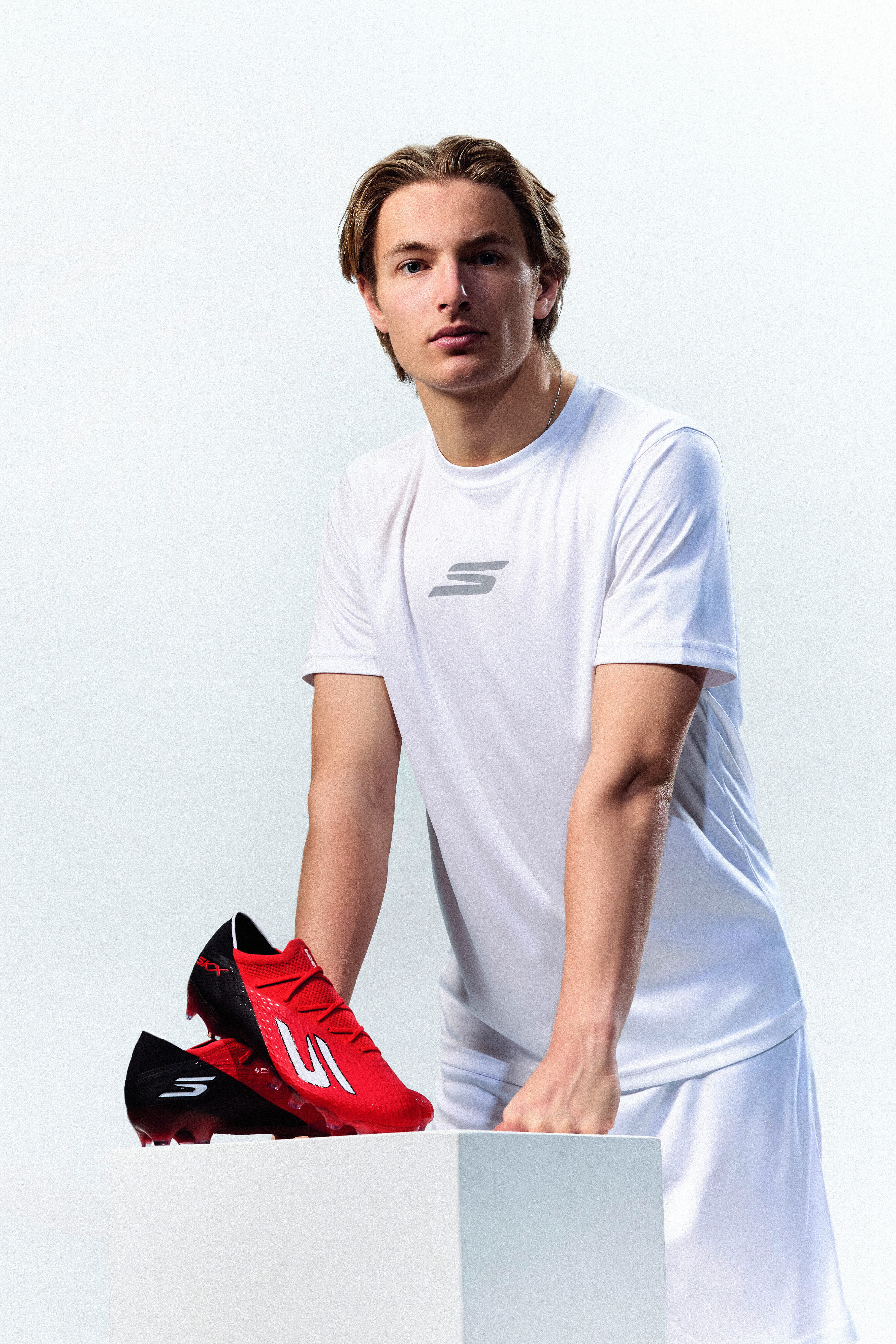 Harry Kane Skechers Ambassador Football
